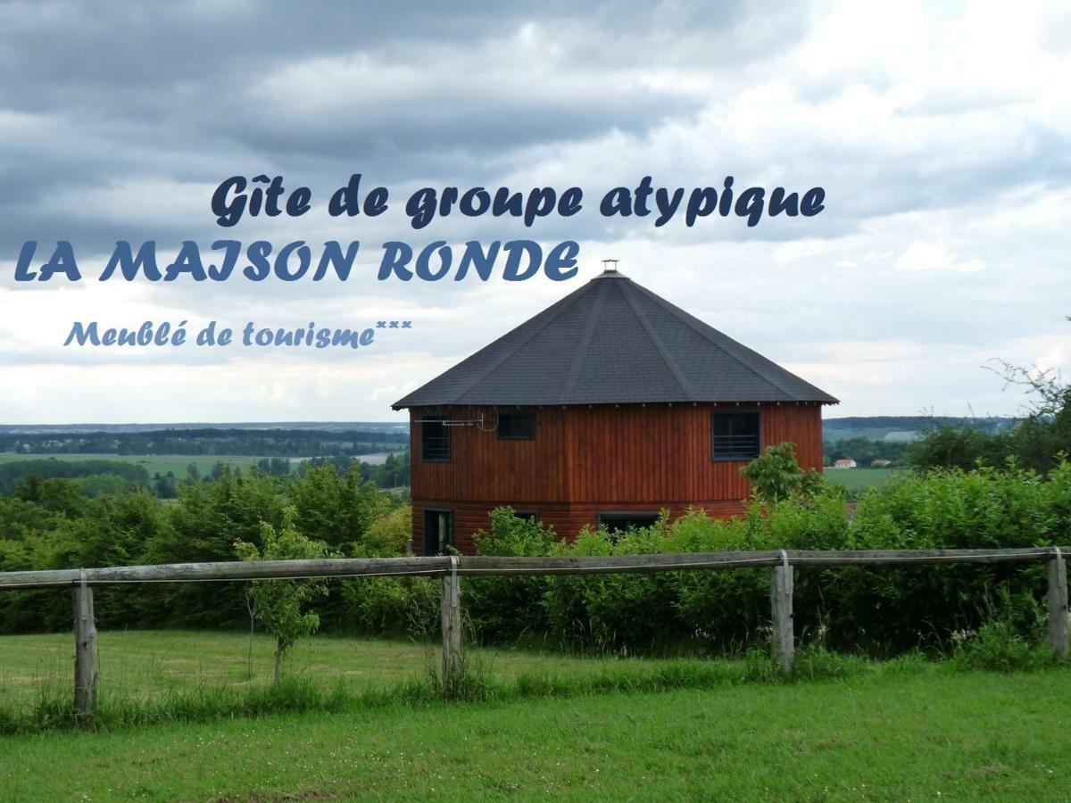 La Maison Ronde Et Ses 2 Cahutes Monthoiron Exterior photo